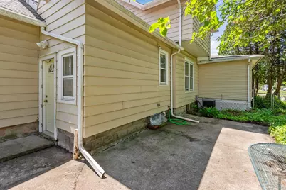 1020 Elmwood Avenue, Oshkosh, WI 54901 - Photo 43