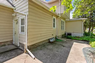 1020 Elmwood Ave, Oshkosh, WI 54901 - Photo 43
