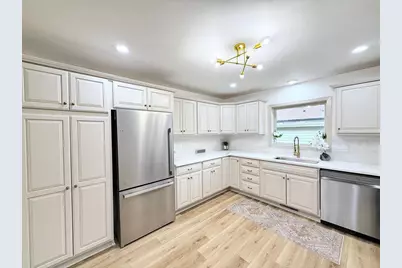 840 Gross Avenue, Green Bay, WI 54304 - Photo 9