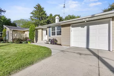 2663 Timber Lane, Green Bay, WI 54313 - Photo 3