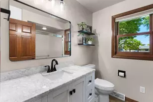 1127 Taylor St, Green Bay, WI 54303 - Photo 19