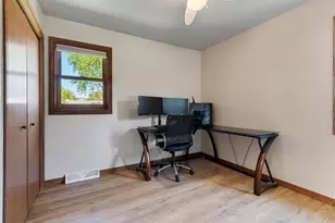 1127 Taylor St, Green Bay, WI 54303 - Photo 23