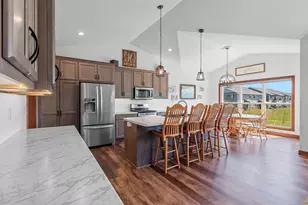3027 Scarlet Oak Rd, De Pere, WI 54115 - Photo 5