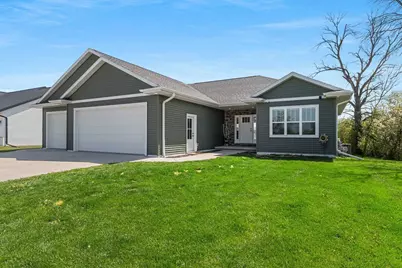 3027 Scarlet Oak Road, De Pere, WI 54115 - Photo 1
