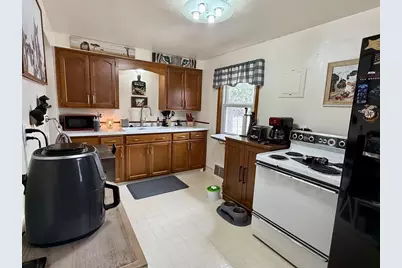 1618 Chicago Street, Green Bay, WI 54304 - Photo 5