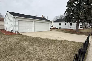 1618 Chicago St, Green Bay, WI 54304 - Photo 17