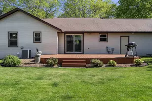 2545 Wildflower, Green Bay, WI 54311 - Photo 9