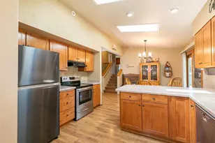 456 Pleasant Ct, Neenah, WI 54956 - Photo 9