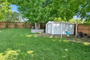 401 Bader St, Green Bay, WI 54302 - Photo 29