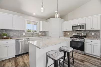 5749 N Sequoia Drive, Appleton, WI 54913 - Photo 9