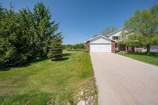 483 Madeline Ln, Little Suamico, WI 54141 - Photo 51