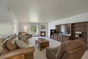 483 Madeline Ln, Little Suamico, WI 54141 - Photo 7