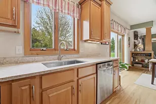 3208 S Solitude Ln, Appleton, WI 54915 - Photo 11