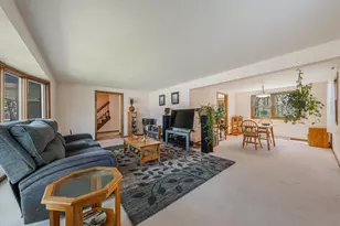 3258 Peterson Rd, Green Bay, WI 54311 - Photo 11