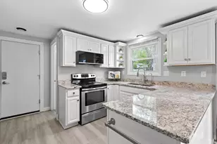 1267 Kill Deer Ln, Green Bay, WI 54313 - Photo 11
