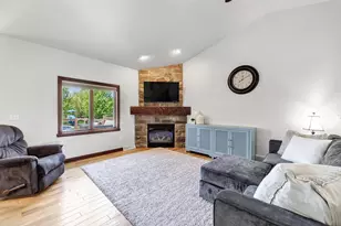 3660 Euro Ln, De Pere, WI 54115 - Photo 5