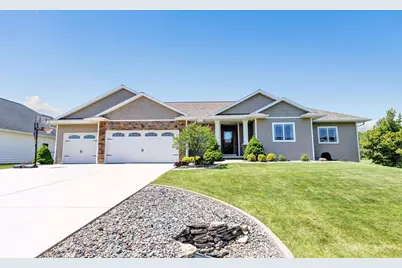 3660 Euro Lane, De Pere, WI 54115 - Photo 1