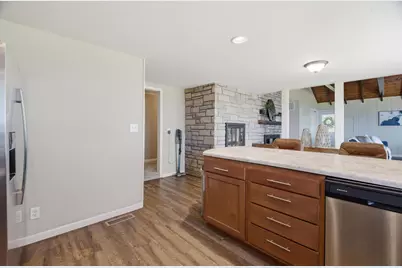 W6093 N Bay Court, Shawano, WI 54166 - Photo 15