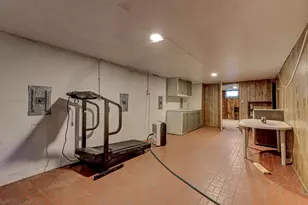 802 Suburban Dr, De Pere, WI 54115 - Photo 19