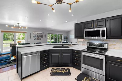 2949 Packerland Drive, Green Bay, WI 54313 - Photo 15