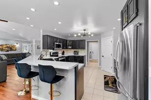 2949 Packerland Dr, Green Bay, WI 54313 - Photo 13