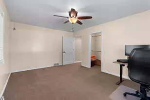 2949 Packerland Dr, Green Bay, WI 54313 - Photo 33