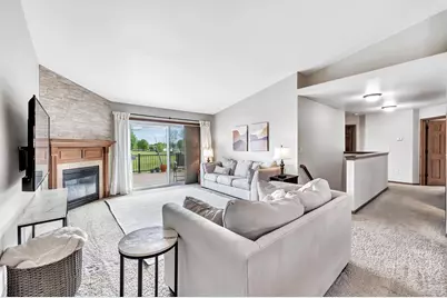 2924 Nandina Way, Green Bay, WI 54313 - Photo 3