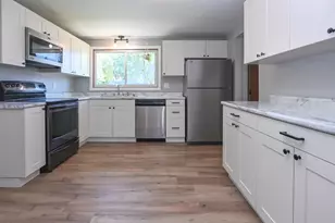 342 W Bell St, Neenah, WI 54956 - Photo 11