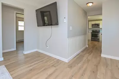 342 W Bell Street, Neenah, WI 54956 - Photo 17