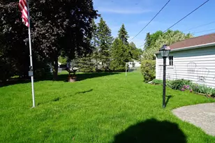 1142 Bond St, Green Bay, WI 54303 - Photo 33