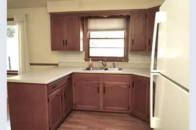 1142 Bond Street, Green Bay, WI 54303 - Photo 11