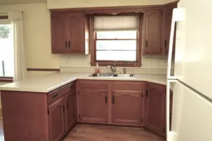 1142 Bond St, Green Bay, WI 54303 - Photo 11
