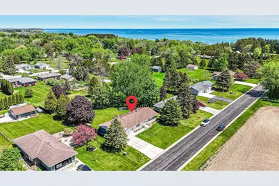 368 E Jefferson Avenue, Cleveland, WI 53015 - Photo 31