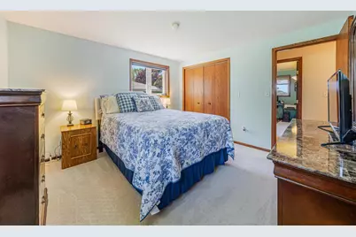 368 E Jefferson Avenue, Cleveland, WI 53015 - Photo 15