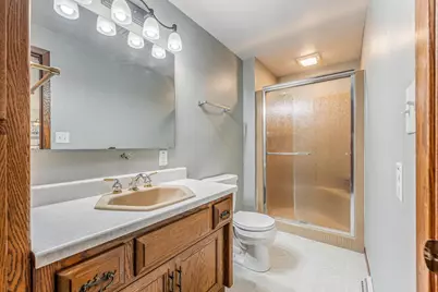 368 E Jefferson Avenue, Cleveland, WI 53015 - Photo 19