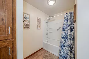 368 E Jefferson Ave, Cleveland, WI 53015 - Photo 17