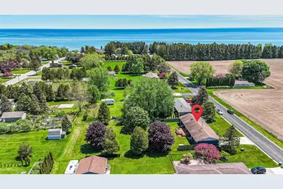 368 E Jefferson Avenue, Cleveland, WI 53015 - Photo 33