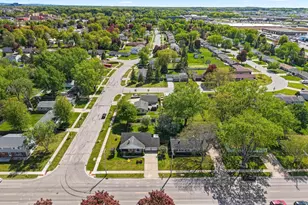 1833 Bond St, Green Bay, WI 54303 - Photo 59