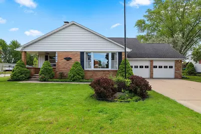 1833 Bond Street, Green Bay, WI 54303 - Photo 1