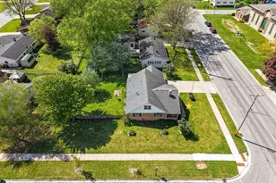 1833 Bond St, Green Bay, WI 54303 - Photo 51
