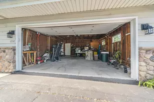 1230 County Rd II, Neenah, WI 54956 - Photo 25