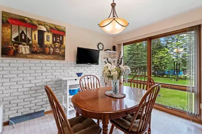 242 N Clinton Avenue, Clintonville, WI 54929 - Photo 9