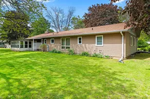 242 N Clinton Ave, Clintonville, WI 54929 - Photo 45