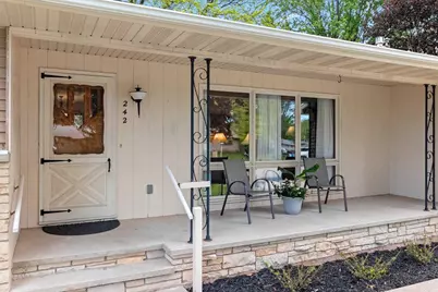 242 N Clinton Avenue, Clintonville, WI 54929 - Photo 3