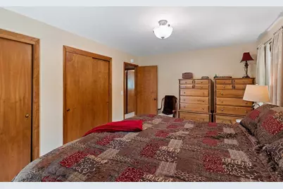 242 N Clinton Avenue, Clintonville, WI 54929 - Photo 25