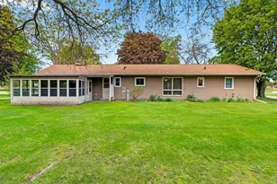 242 N Clinton Ave, Clintonville, WI 54929 - Photo 41