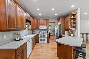 W7436 Ridgeside Dr, Neenah, WI 54956 - Photo 25