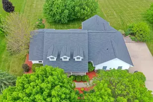 W7436 Ridgeside Dr, Neenah, WI 54956 - Photo 9