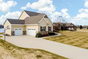 2949 Seafarer Way, Suamico, WI 54173 - Photo 65