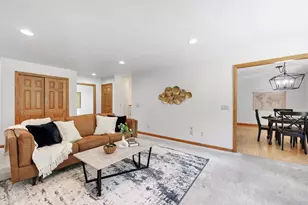 5543 River Oaks Dr, De Pere, WI 54115 - Photo 9